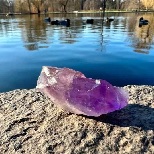 Surový brazilský Ametyst